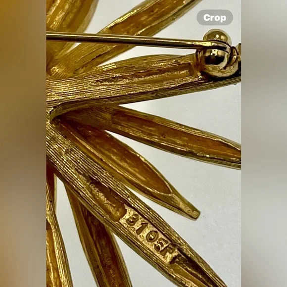 Vintage 50s Signed Boucher Gold Tone Textured Polished Starburst Brooch Pin MCM - Picture 8 of 11